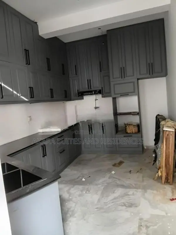 Boralesgamuwa - Unfurnished House for Sale HL49142