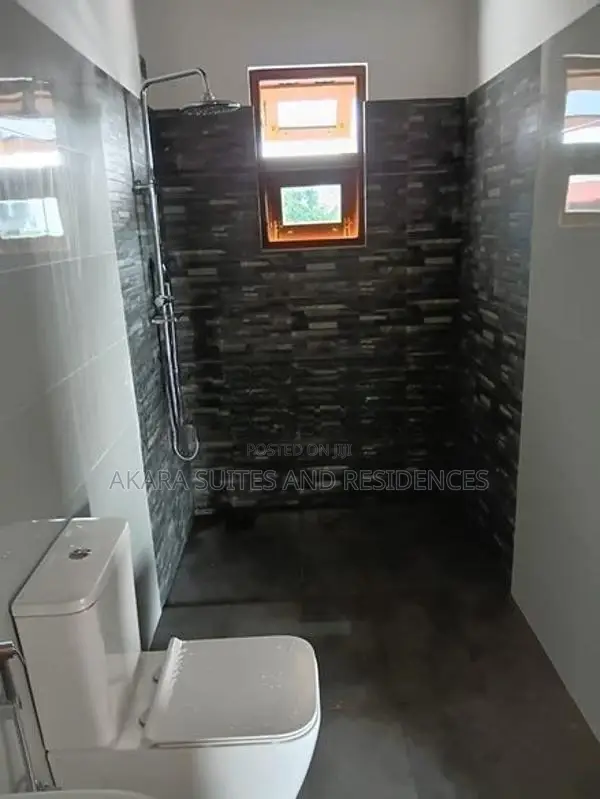 Boralesgamuwa - Unfurnished House for Sale HL49142