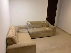 2 Bedroom Apartment for Rent – the Emperor, Colombo 03