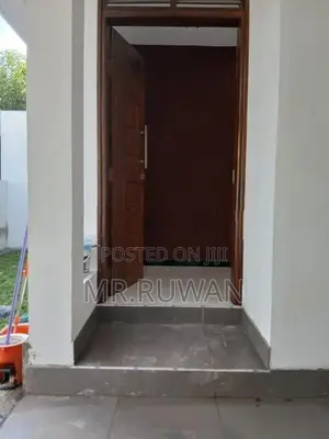 4 Bedroom Unfurnished House for Rent in Boralesgamuwa