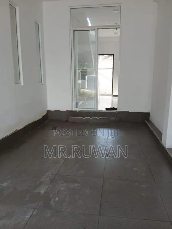 4 Bedroom Unfurnished House for Rent in Boralesgamuwa