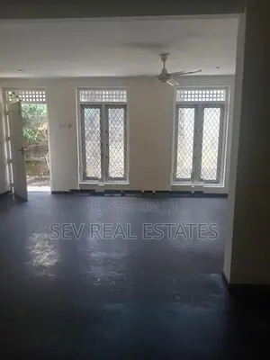 Two Storey House for Rent in Athurugiriya