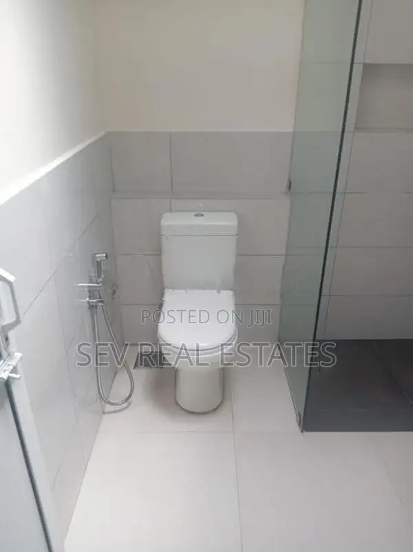 Two Storey House for Rent in Athurugiriya