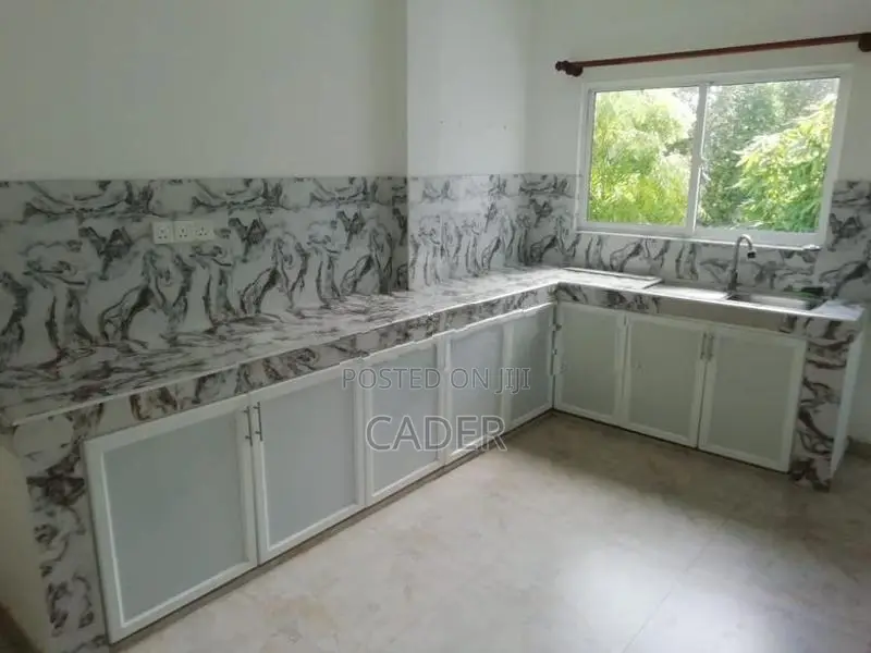 House For rent in mount lavinia