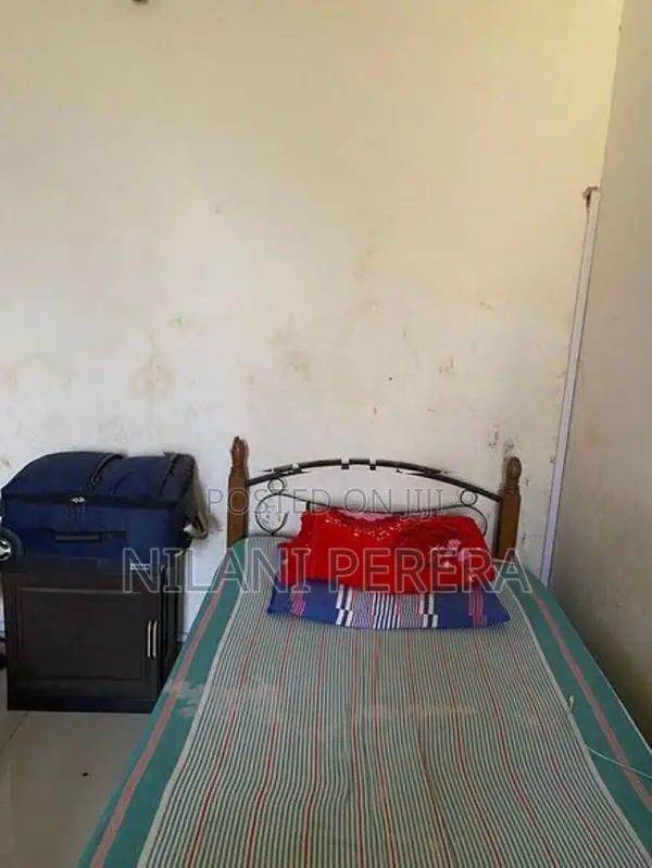 Rooms Rent for Girls Only - Pitakotte