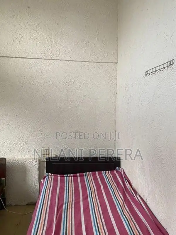 Rooms Rent for Girls Only - Pitakotte