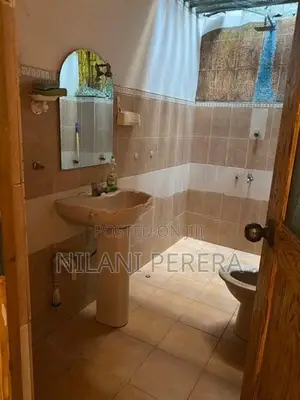 Rooms Rent for Girls Only - Pitakotte