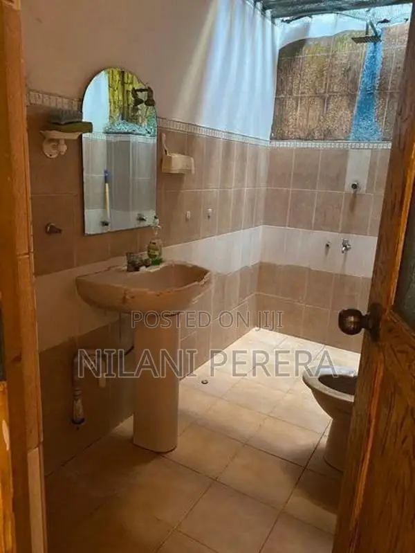 Rooms Rent for Girls Only - Pitakotte