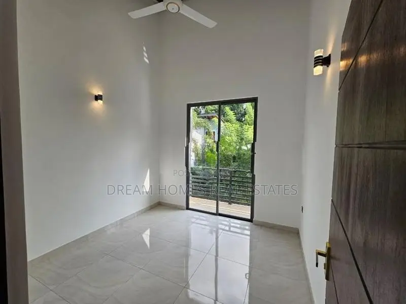 Brand New Modern House – 8.6 Perches Kottawa
