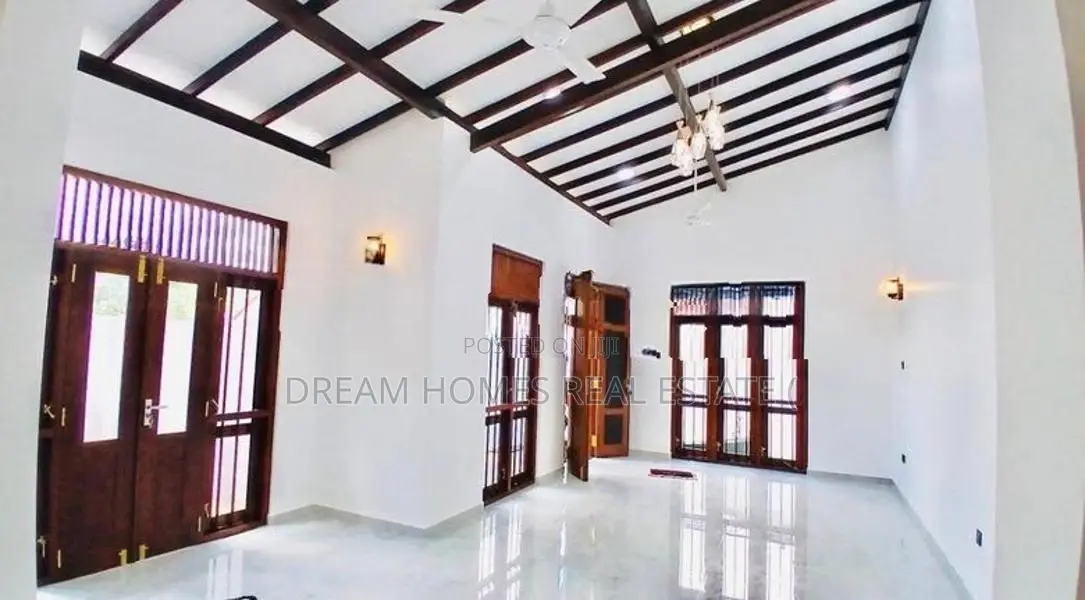 Single-Storey House for Sale – Malabe Thalahena