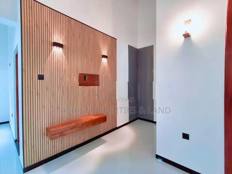 Brand New 3 Bedrooms House for sale in Piliyandala Polgasowita