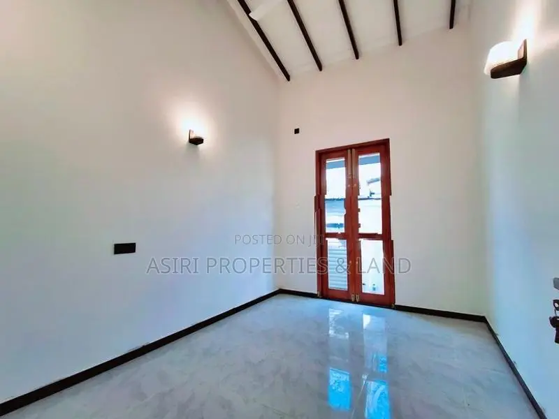 Brand New 3 Bedrooms House for sale in Piliyandala Polgasowita