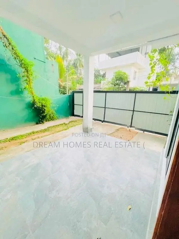10 Perch House for Sale in Malabe – 5 Bedrooms