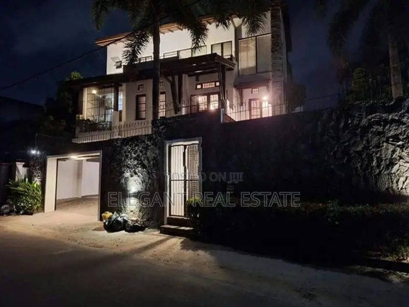 05 Bedroom Unfurnished 03 Storied House for Sale in Kotte (A5175)