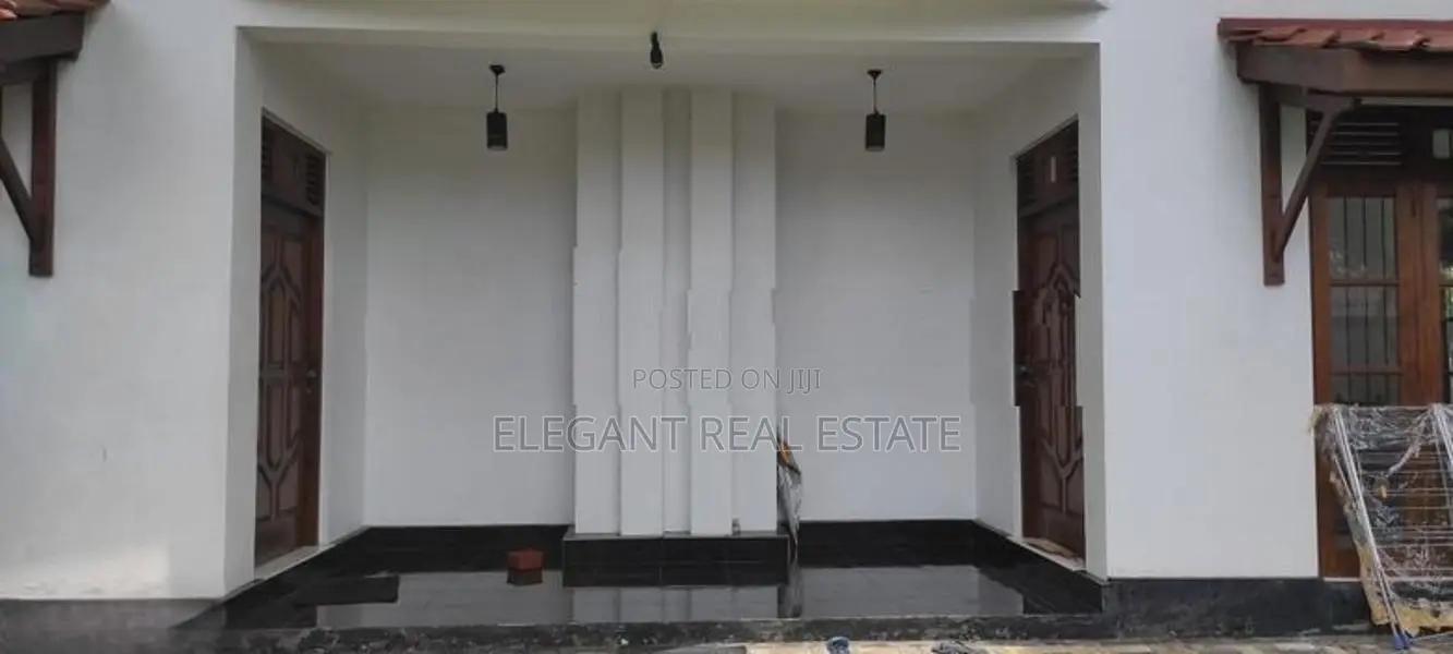 04 Bedroom Unfurnished 02 Storied House for Sale in Nugegoda (A923)