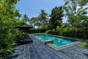 High-Yield Riverfront Boutique Resort - Betota