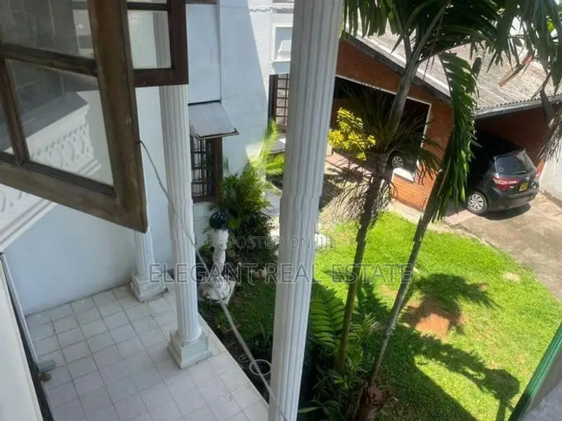 04 Bedroom Unfurnished House for Rent in Colombo 05 (A6580)