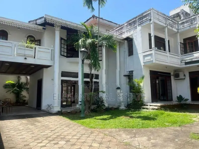 04 Bedroom Unfurnished House for Rent in Colombo 05 (A6580)