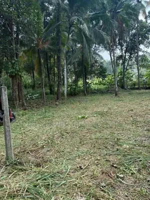 Land for sale in Yakkala
