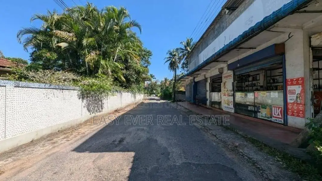 Land for sale in Yakkala
