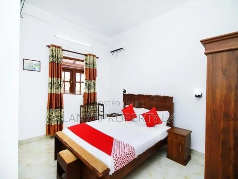 Well Running 3 Star Hotel & Restaurant for Sale in Negombo