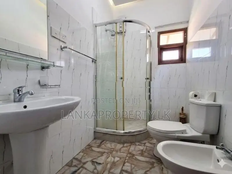 Well Running 3 Star Hotel & Restaurant for Sale in Negombo