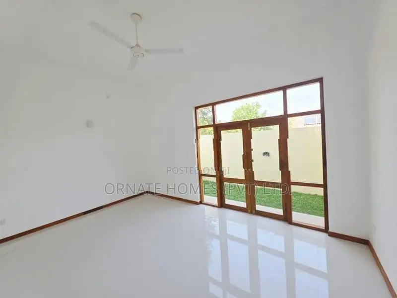 Brand New Luxury House For Sale Weerasekara Mw, Thalawathugoda
