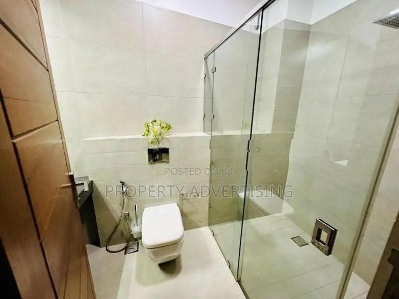 Luxurious 4-Bedroom House for Sale Thalawathugoda