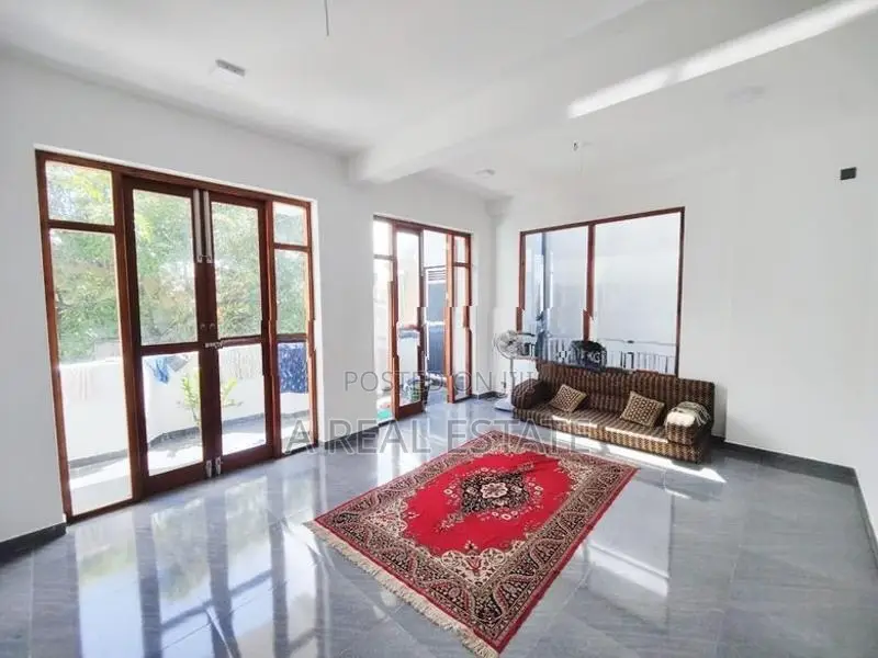 1st Floor Modern 4 Bedroom House For Rent In Dehiwala Mount Lavinia