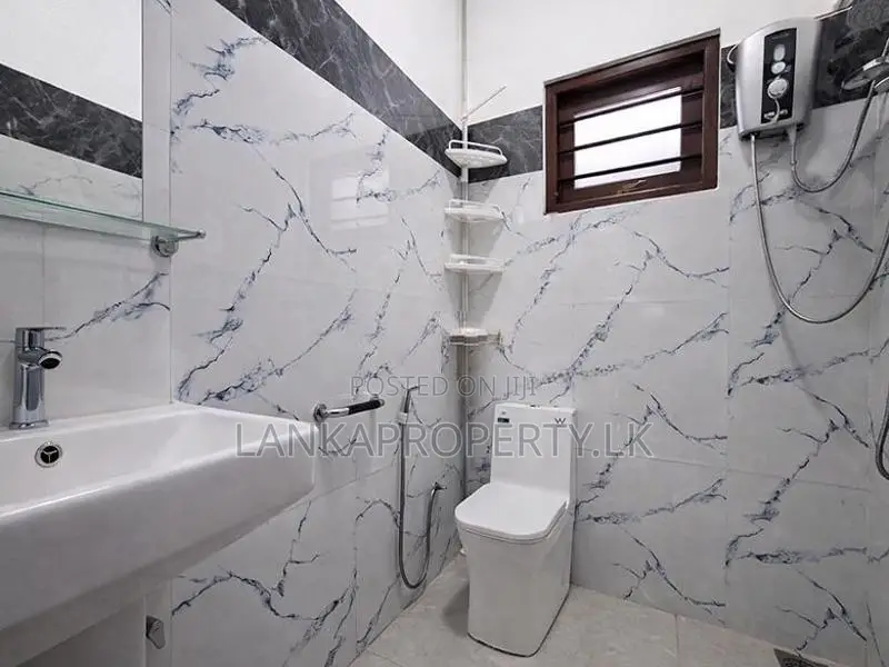 Beautiful Built Single Storied Home for Sale in Mattegoda.