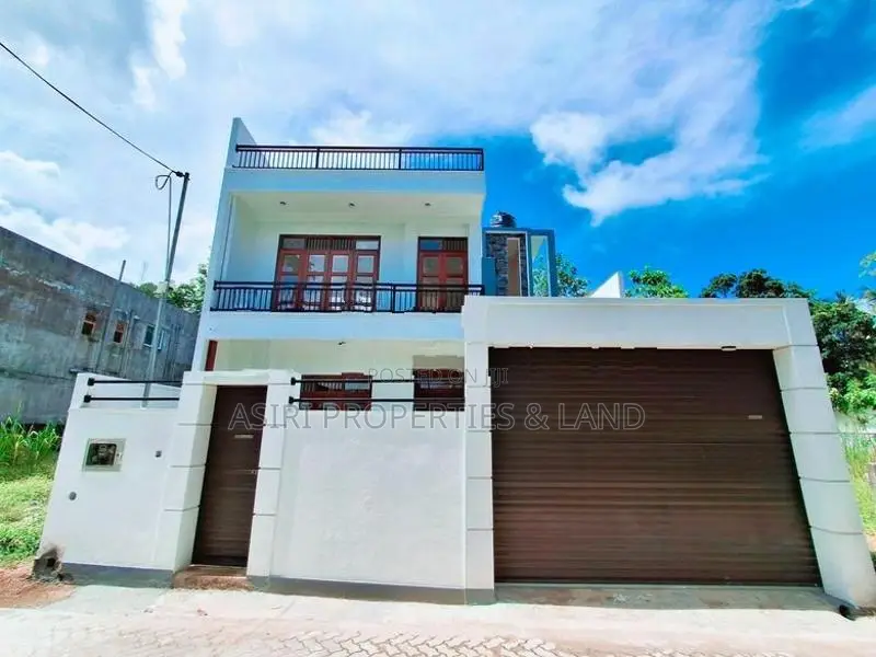 BRAND NEW MODERN HOUSE FOR SALE IN PILIYANDALA MADAPATHA RD