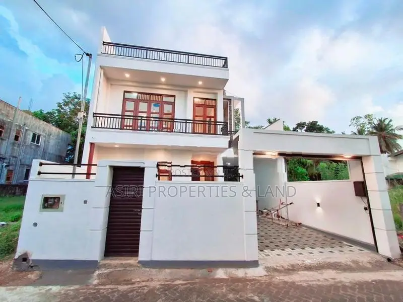 BRAND NEW MODERN HOUSE FOR SALE IN PILIYANDALA MADAPATHA RD