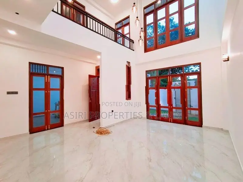 BRAND NEW MODERN HOUSE FOR SALE IN PILIYANDALA MADAPATHA RD