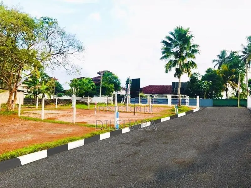 kekanadura road land