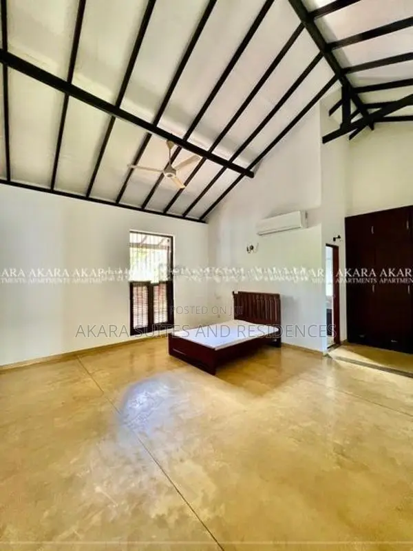20.20 Perches - Semi Furnished House for Rent HL52136