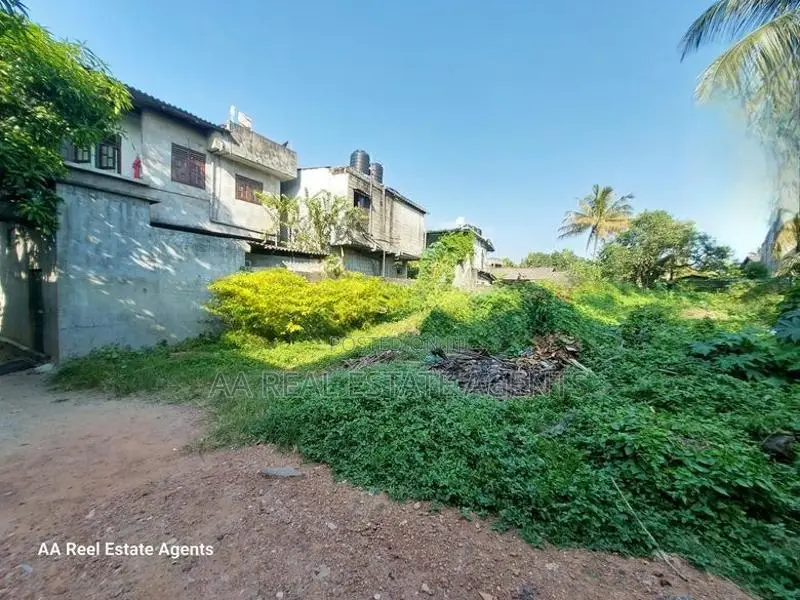 Land for Sale in Wellampitiya