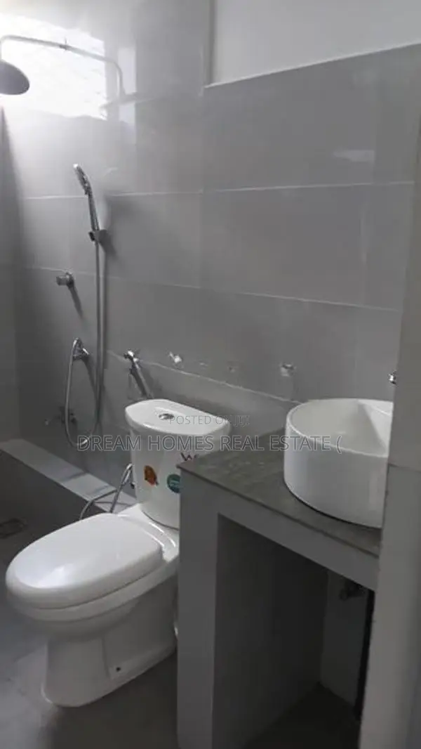 Brand New 3-Bedroom House for Rent – Kottawa