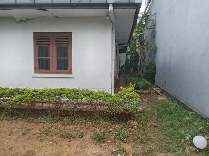 Valuable Land with House for Sale Nugegoda