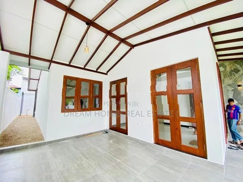 Modern Single-Story House for Sale – Athurugiriya