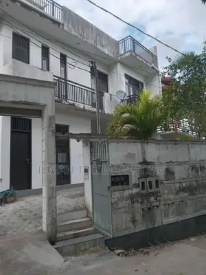 Ground Floor of a Two-Storey House for Rent – Hokandara