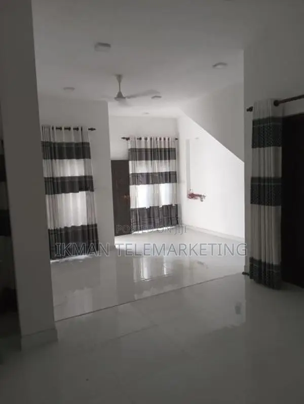 Ground Floor of a Two-Storey House for Rent – Hokandara
