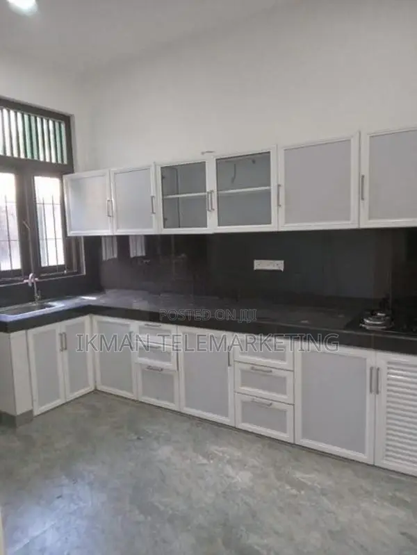 Ground Floor of a Two-Storey House for Rent – Hokandara