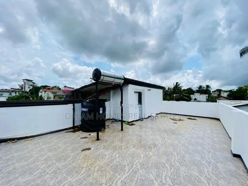Luxury Brand New House for Sale – Malabe (Near Athurugiriya Town)