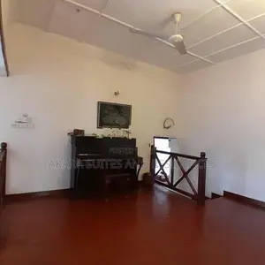14 perches - Semi-furnished House for Rent HL40391