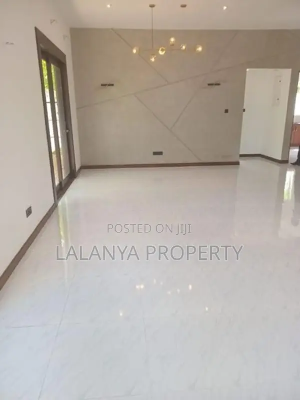3500Sqft, 4 Bed Room House for Sale in Thalawathugoda CVVV – A1