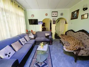 යක්කල – ඉදිගොල්ල (ශාන්ති මාවත) වටිනා නිවස සහ ඉඩම විකිණීමට!