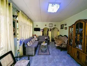 යක්කල – ඉදිගොල්ල (ශාන්ති මාවත) වටිනා නිවස සහ ඉඩම විකිණීමට!