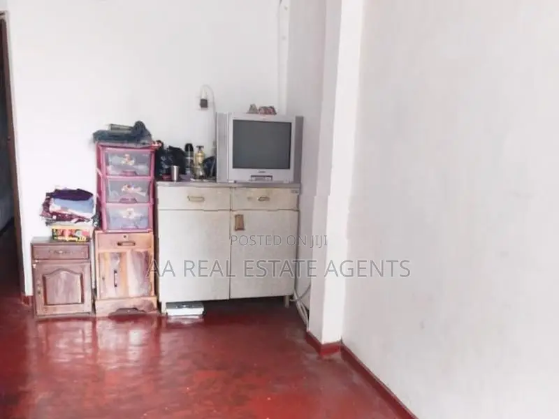 Two Storey House for Sale in Colombo 09