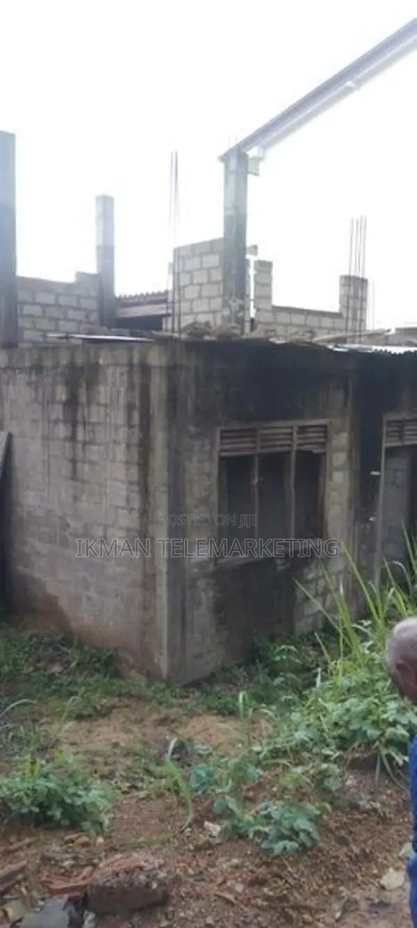Land with House for Sale Avissawella