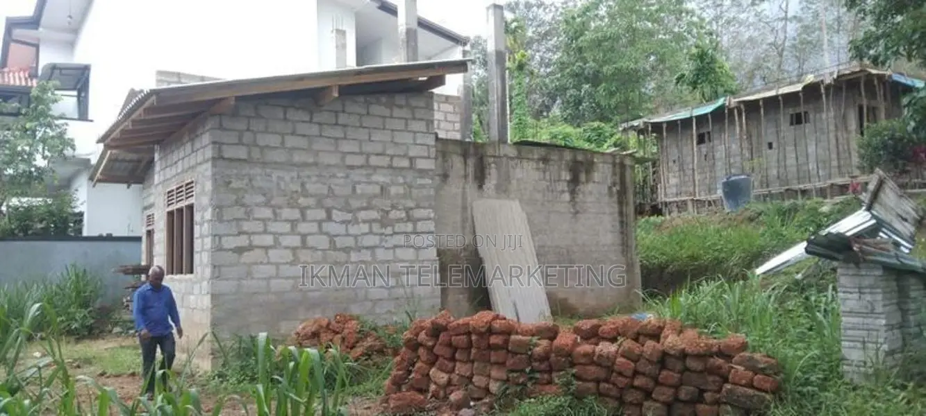 Land with House for Sale Avissawella